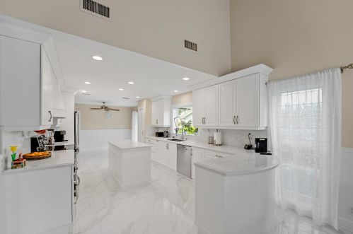 2700 41st St, Boca Raton FL  33434-5842 exterior