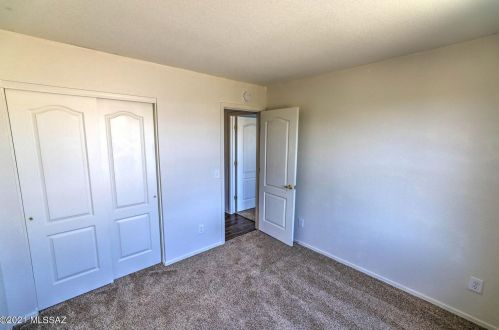 5869 Fantail Ln, Tucson AZ  85756-8637 exterior