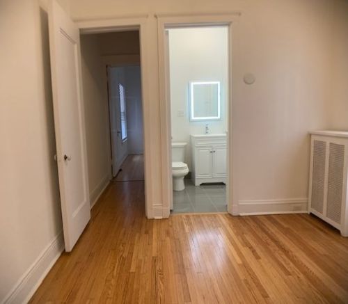 415 Surf St, Chicago IL 60657-6106 exterior