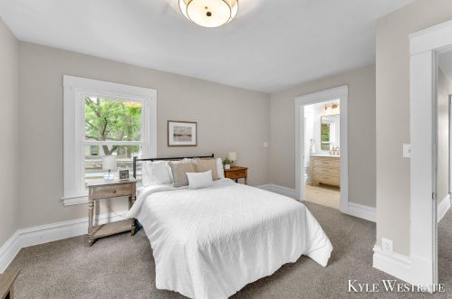 607 Hawthorne St, Grand Rapids MI 49503-3411 exterior