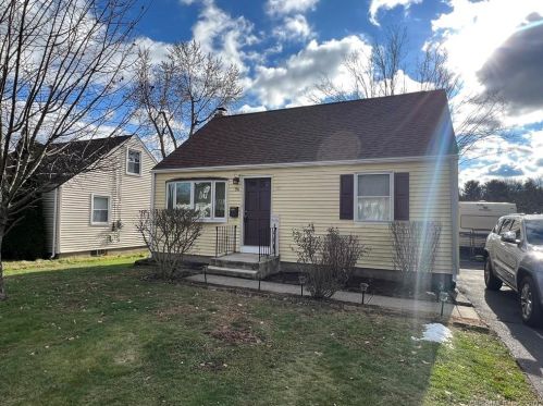 96 Country Club Rd, New Britain CT  06053-1022 exterior