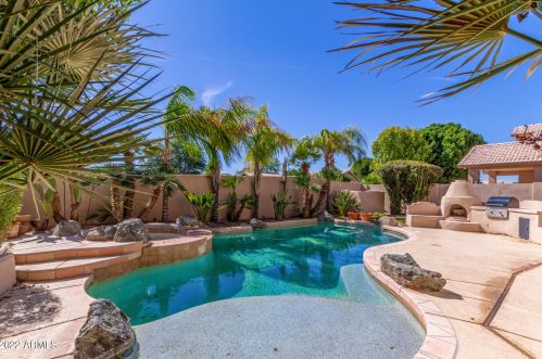 5071 Ivanhoe St, Chandler AZ  85226-1966 exterior