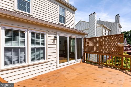 7047 Chesley Search Way, Alexandria VA 22315-4754 exterior