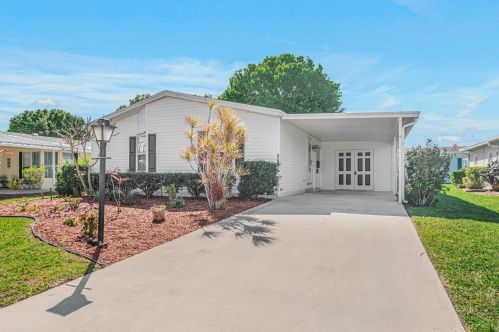 3705 Spatterdock Ln, Fort Pierce, FL 34952-3155