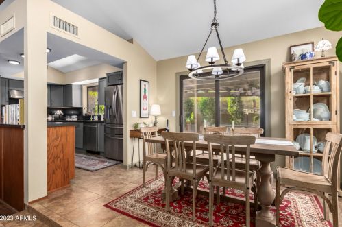 11039 11th St, Phoenix AZ  85020-5852 exterior