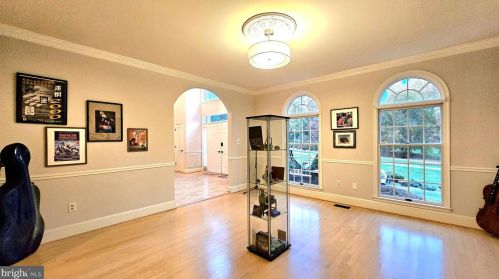 17815 Fraley Farm Rd, Rockville MD 20855-1664 exterior