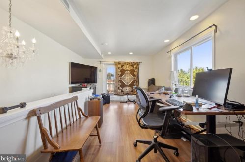 1614 2nd St, Philadelphia PA 19122-3324 exterior