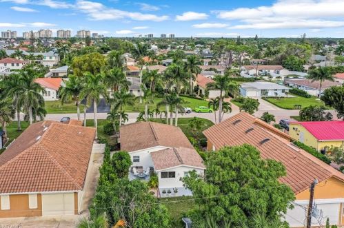 522 100 Ave, Naples FL 34108-2235 exterior