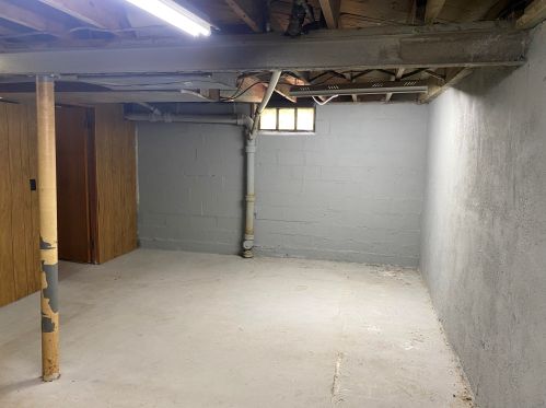 2206 Amherst Ave, Kalamazoo MI 49008-3970 exterior