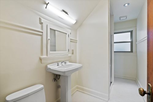 2044 59, Milwaukee WI 53210-1505 exterior