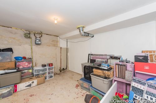 1321 Whiting St, Wyoming MI  49509-1052 exterior