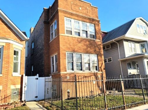 909 Central Ave, Chicago, IL 60651-2705