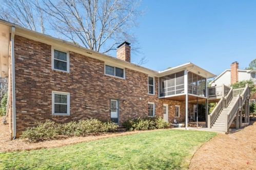 225 Abington Dr, Atlanta GA 30328-1203 exterior