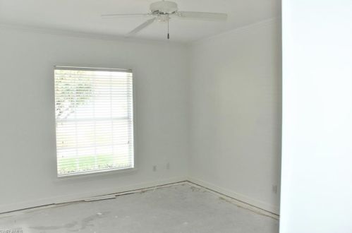 244 Edgemere Way, Naples FL 34105-7192 exterior