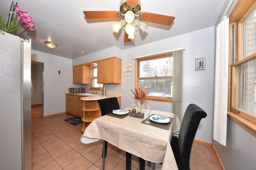 5555 56, Milwaukee WI 53218-3221 exterior