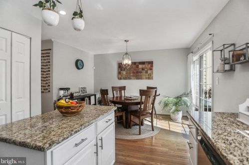 3907 Elbert Ave, Alexandria VA 22305-2045 exterior