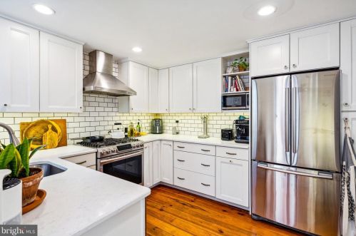 240 Fairmount Ave, Philadelphia PA  19123-2928 exterior