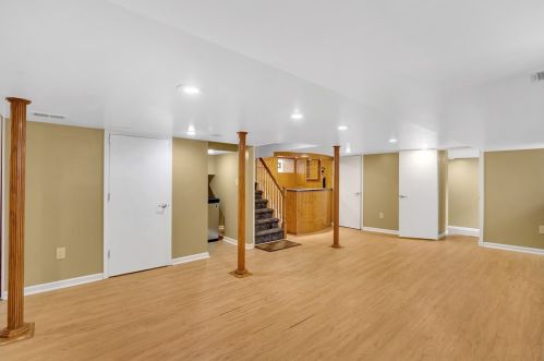 323 Elizabeth Ave, Pittsburgh PA 15202-2722 exterior