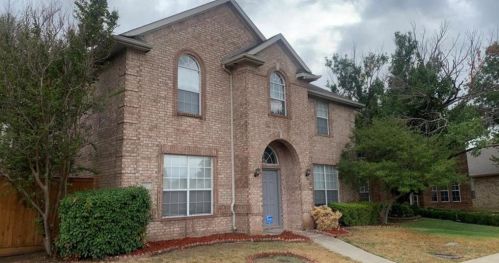 102 Bay Meadows Dr, Irving TX  75063-7212 exterior