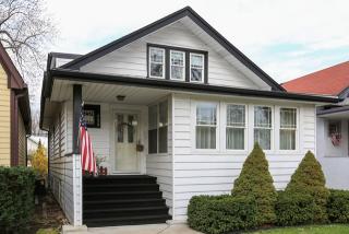 4650 Kenton Ave, Chicago IL  60630-4020 exterior