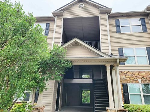 3303 Fairington Club Dr, Lithonia, GA 30038-5673