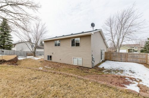 25865 8 St, Zimmerman MN 55398-8308 exterior