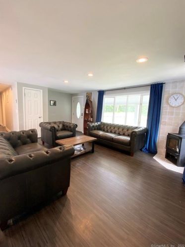 68 Pratt Rd, Killingly CT 06241-1740 exterior