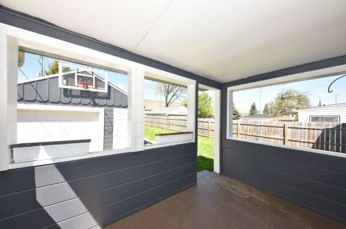 925 98, Milwaukee WI 53214-2634 exterior