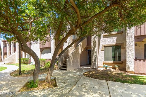 3102 Clarendon Ave, Phoenix AZ  85016-7097 exterior