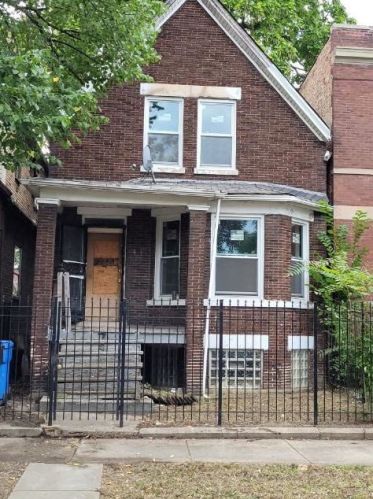 7216 Carpenter St, Chicago, IL 60621-1029