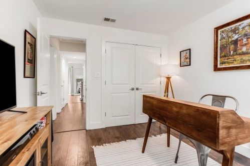 1236 Druid Knoll Dr, Atlanta GA  30319-4110 exterior