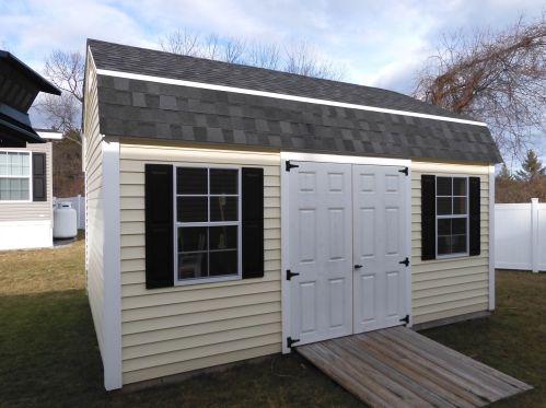 3 Adder Ln, Seabrook NH 03874-4311 exterior