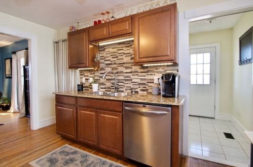 14 Benz St, Springfield MA 01118-1606 exterior