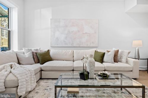 541 22nd St, Philadelphia PA  19130-3130 exterior