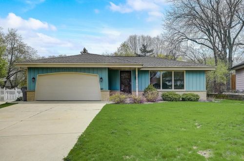 5718 24 St, Milwaukee WI 53204-1920 exterior