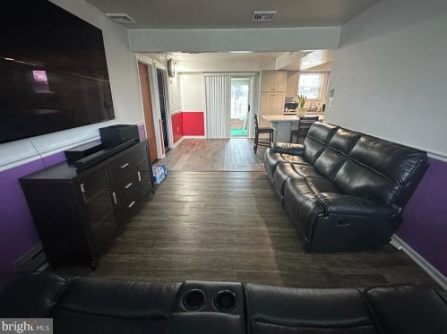 104 Armstrong Ln, Lancaster PA  17603-5972 exterior