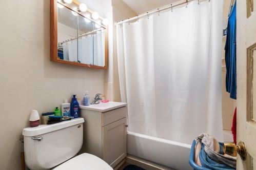 5212 Montrose Ave, Chicago IL 60706-7161 exterior