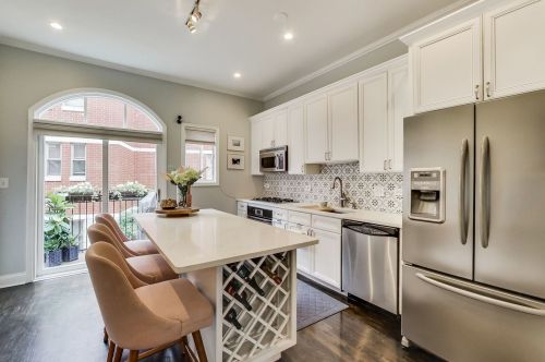 1804 Calumet Ave, Chicago IL  60616-1404 exterior