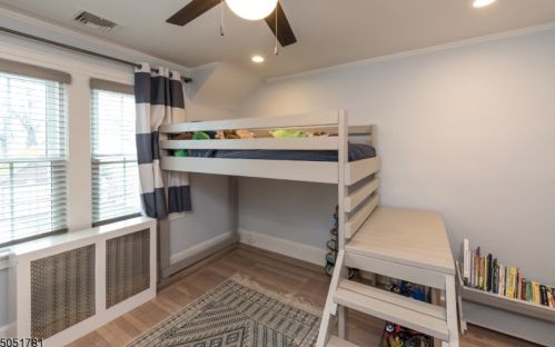 16 Burroughs Way, Maplewood NJ 07040-1410 exterior