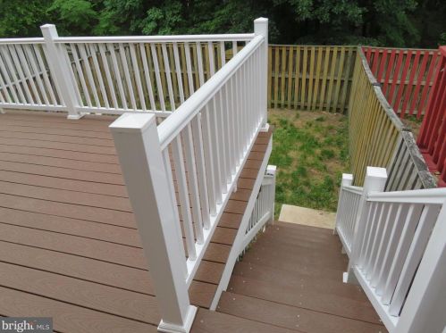 225 Foxmanor Ln, Glen Burnie MD 21061-6349 exterior