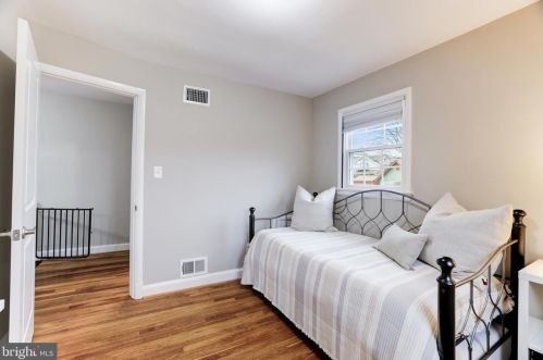 109 Raymond Ave, Alexandria VA 22301-1139 exterior