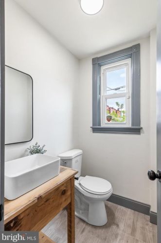 549 Plum St, Lancaster PA  17602-2348 exterior