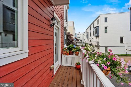 715 Alfred St, Alexandria VA 22314-1825 exterior