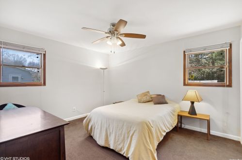 60 Gannet Dr, Commack NY 11725-4903 exterior