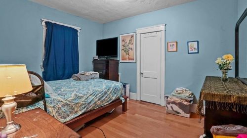 225 Wadsworth St, Providence RI 02909-2316 exterior