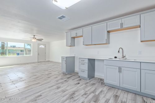 1502 Jefferson Ave, Tucson AZ 85711-5956 exterior