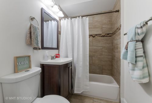 1025 Mayfield Ave, Chicago IL 60638-4404 exterior