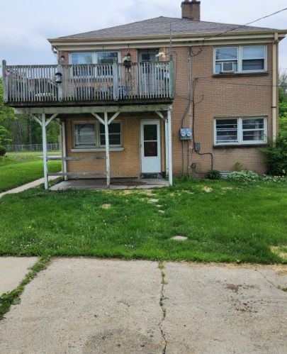 9314 Burleigh St, Milwaukee WI  53222-3550 exterior