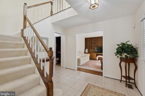 6 Hutchinson Ct, Silver Spring, MD 20906-5923