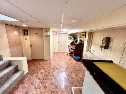 515 Aspen St, Pittsburgh PA 15122-1234 exterior